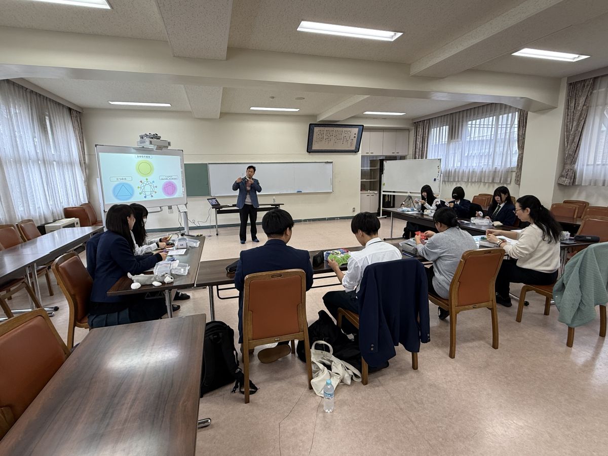 고등학교학생을 대상으로 한 에니어그램 세미나-2.jpg